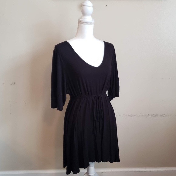 Motherhood Maternity Tops - Motherhood Maternity Black V-Neck Short Sleeve Top